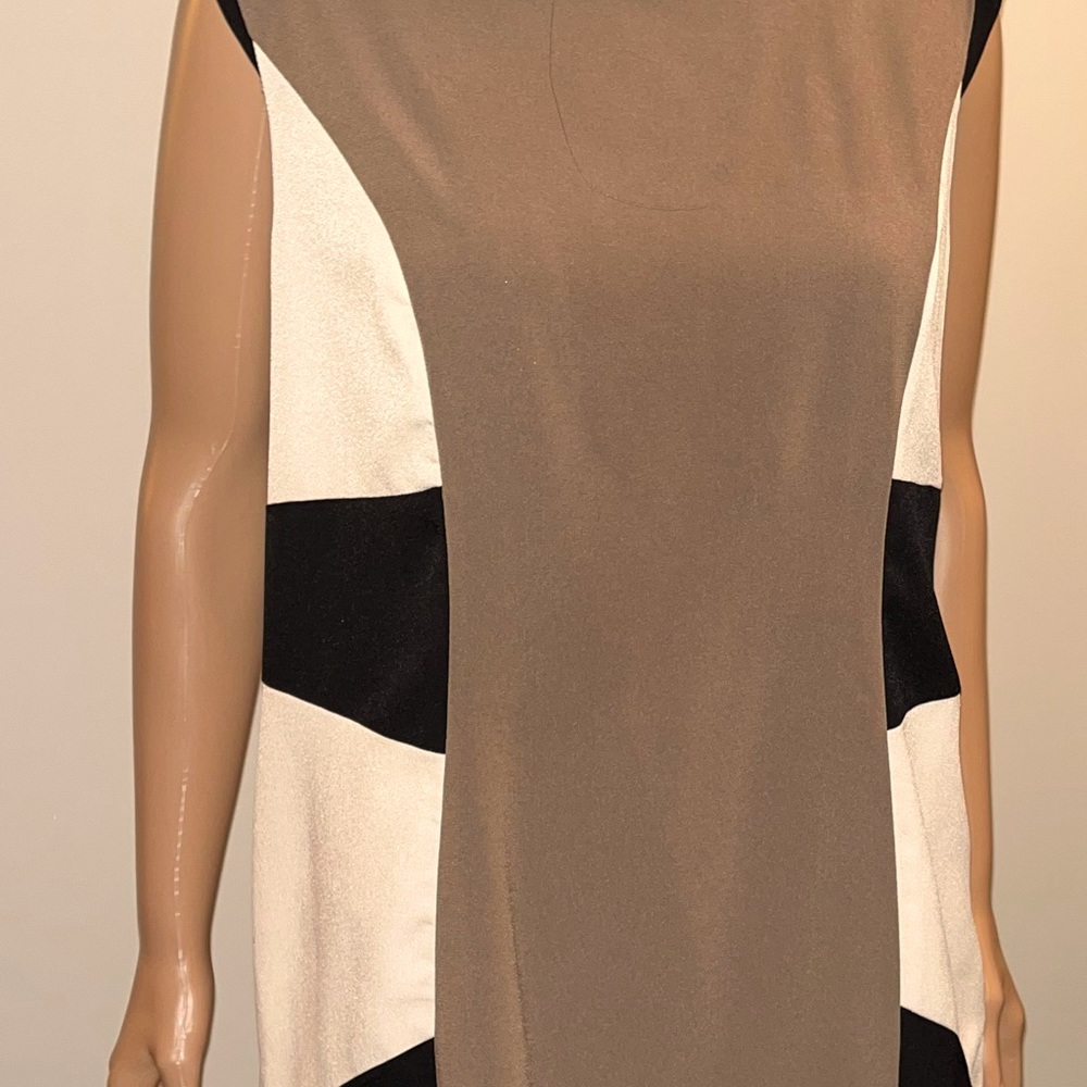 Monroe and Main size Large multi colored ladies dress